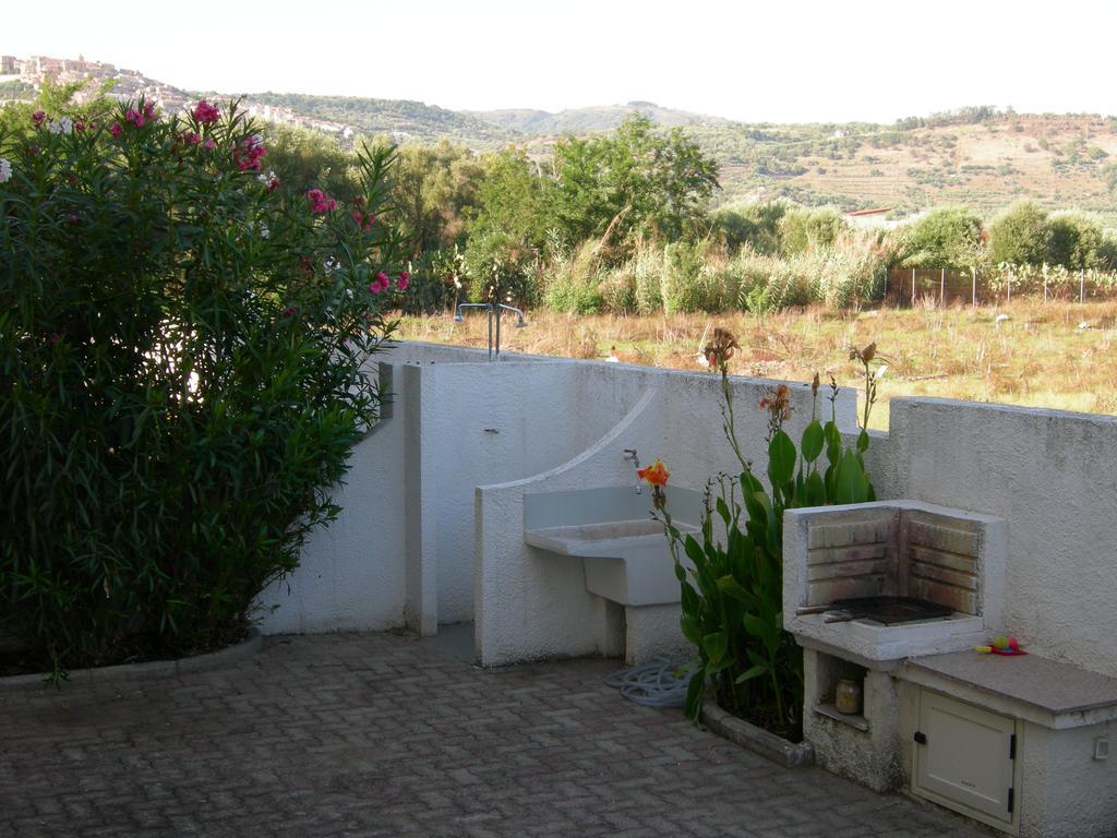 Villa Magnolia Appartamenti Nicotera Esterno foto