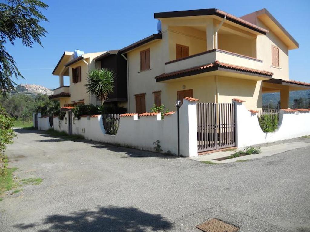 Villa Magnolia Appartamenti Nicotera Esterno foto